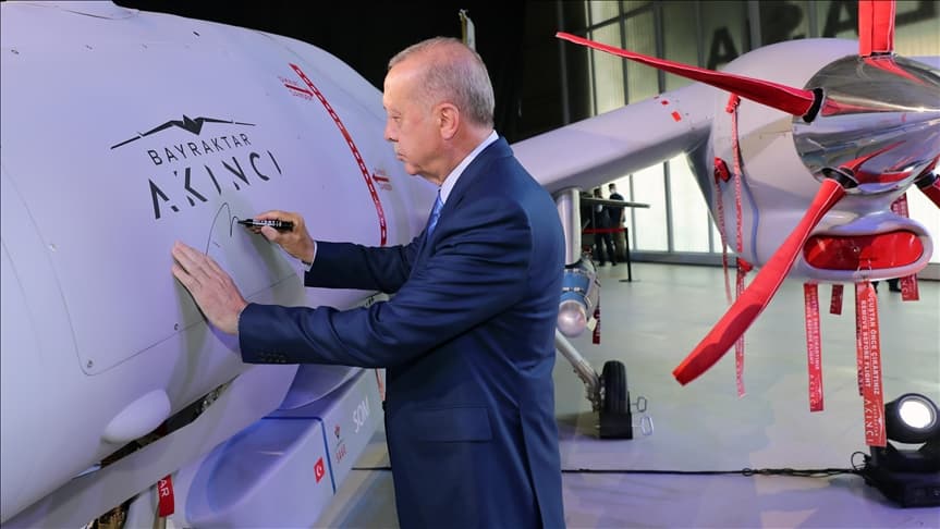 Erdoan: Turska je među tri vodeće zemlje u razvijanju borbenih bespilotnih letjelica