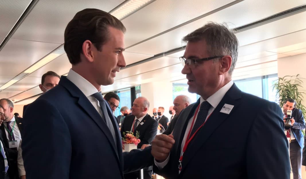 Denis Zvizdić razgovarao sa Sebastianom Kurzom