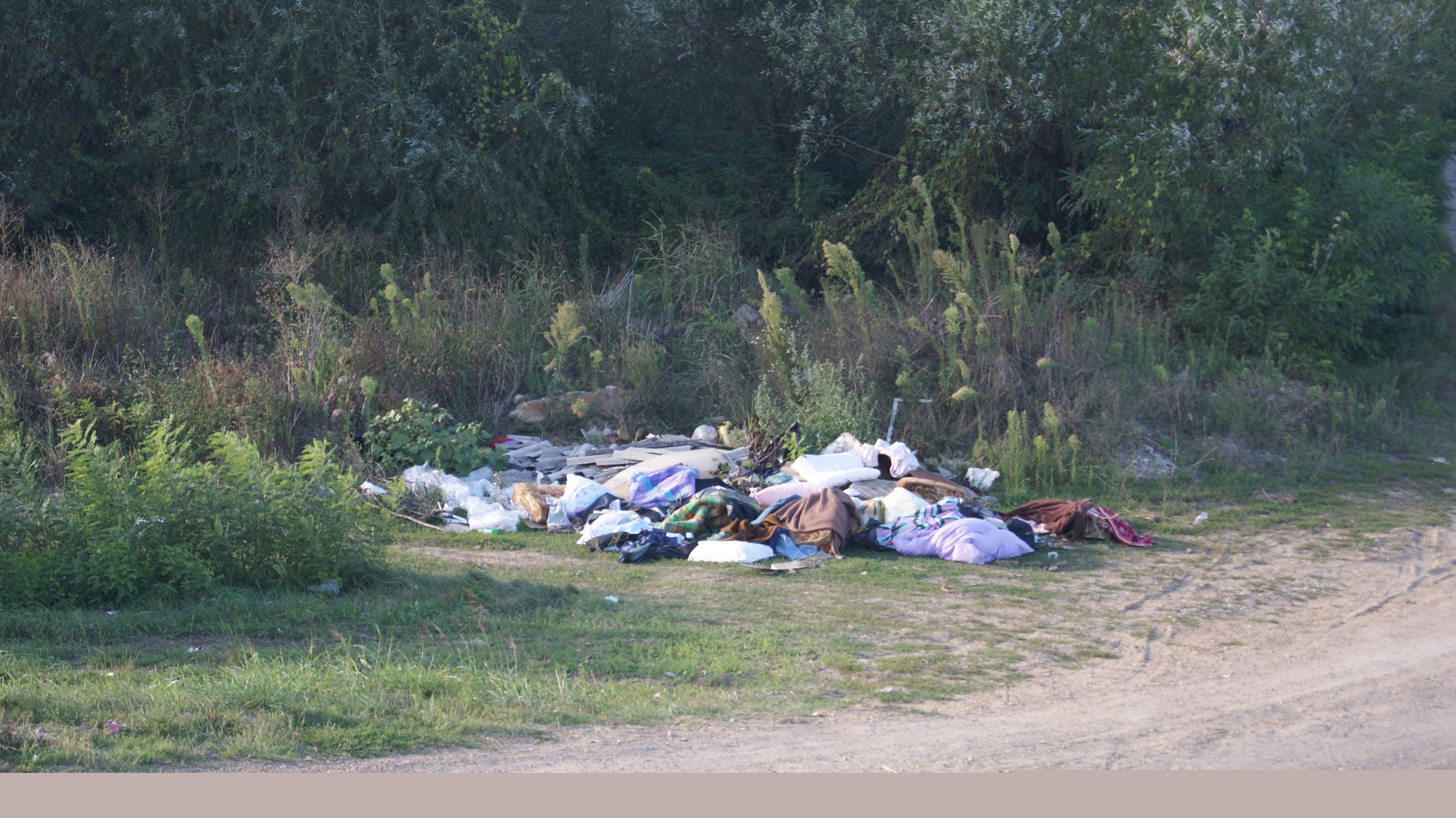 Uništavanje prirode: Na tri kilometra od centra grada desetine deponija