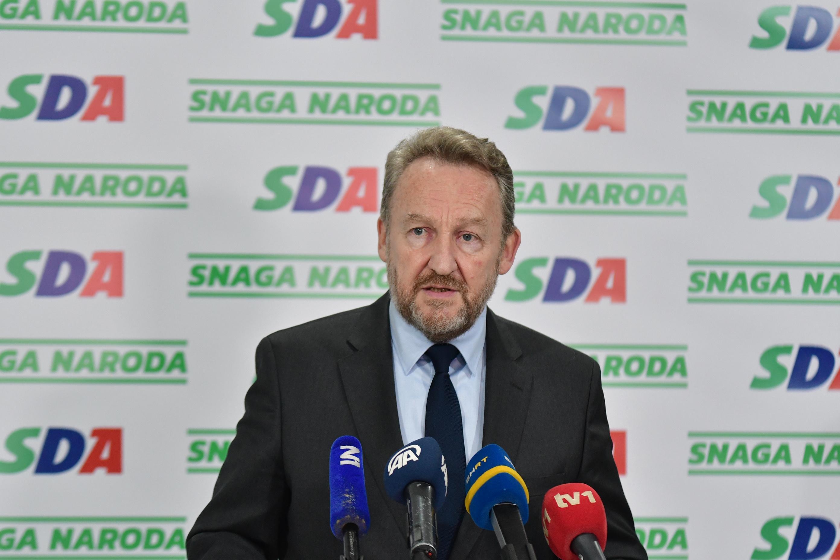 Izetbegović uputio pismo Ambasadi SAD: Borba protiv ideologija zla mora biti odlučna i kontinuirana