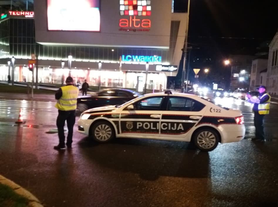 Kombijem pokosio tri pješaka u centru Sarajeva: Iz policije pojasnili šta se desilo