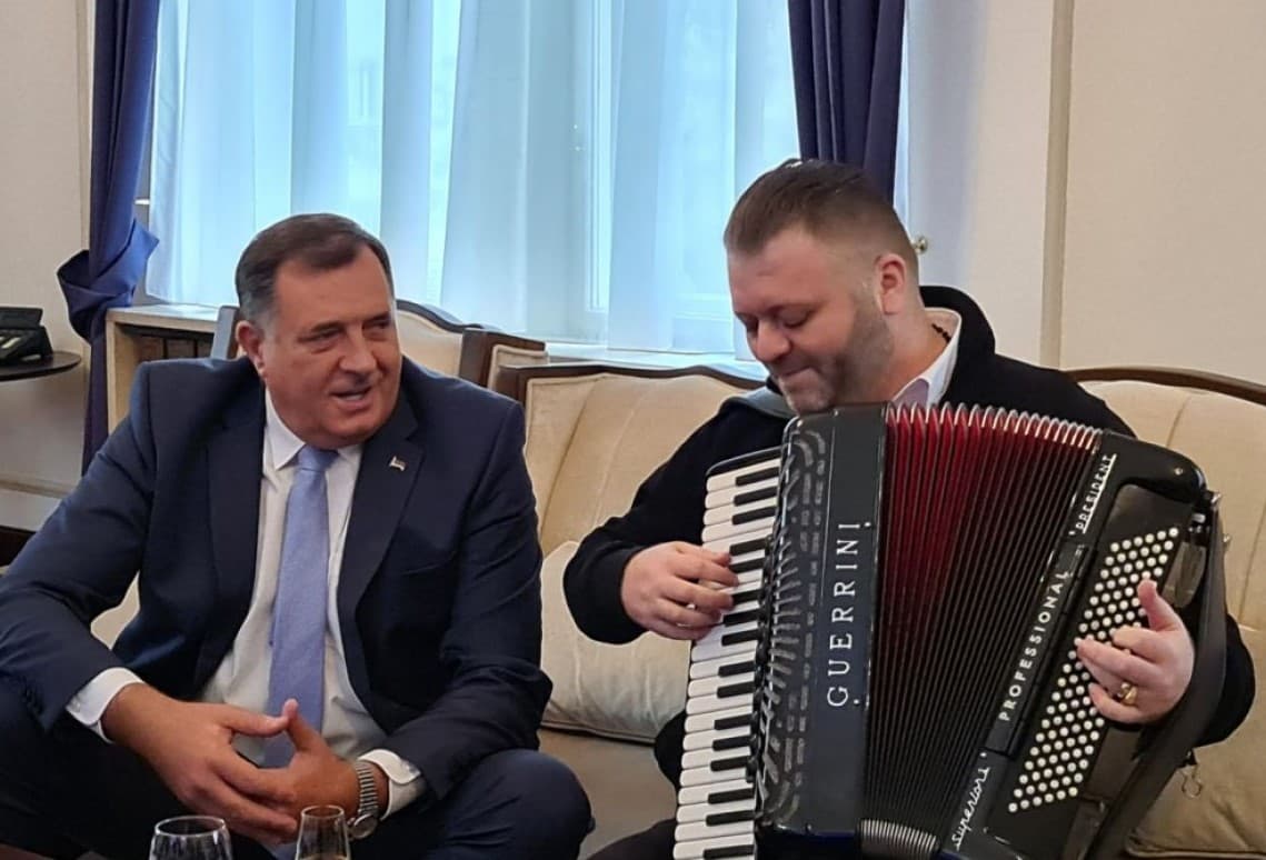 DW: “Srpkinja mene majka rodila, a ja se hvalim kako sam opsovao Amerikanca”