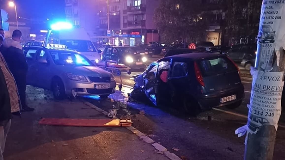 U Tuzli se sudarila četiri vozila, jedna osoba povrijeđena