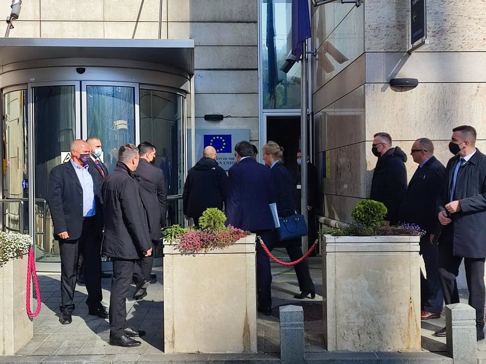 Počeo sastanak stranačkih delegacija SDA i HDZ-a sa predstavnicima EU i SAD