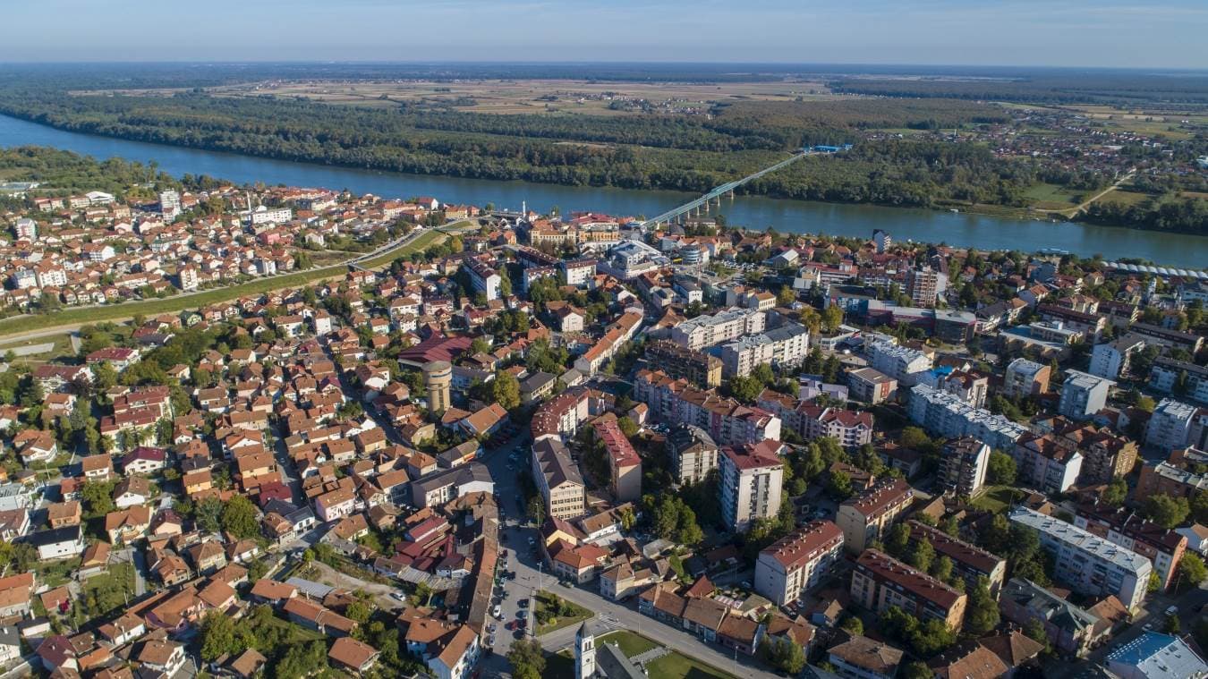 Prepucavanje koalicionih partnera na lokalnom nivou: SNSD i SP u klinču