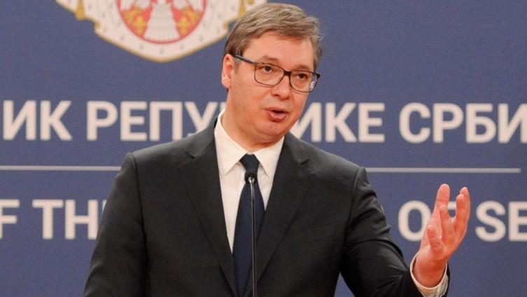 Vučić najavio povećanje plaća i penzija