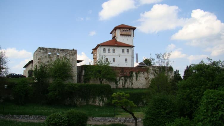 Gradačac i Tuzla najtopliji sa 19 stepeni, do kraja dana naoblačenje i kiša