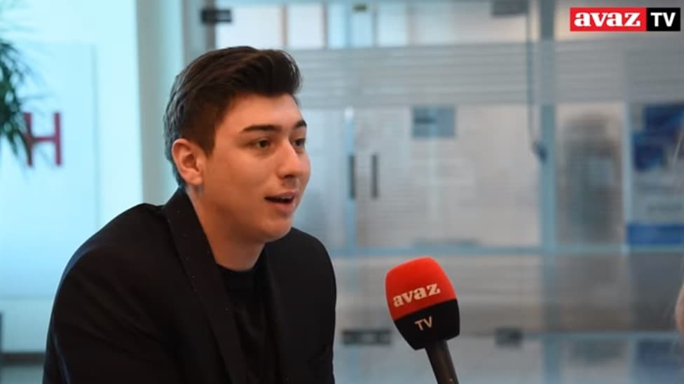 Mahir Mulalić za "Avaz": Ko zna, jednog dana možda napišem neku pjesmu o majci