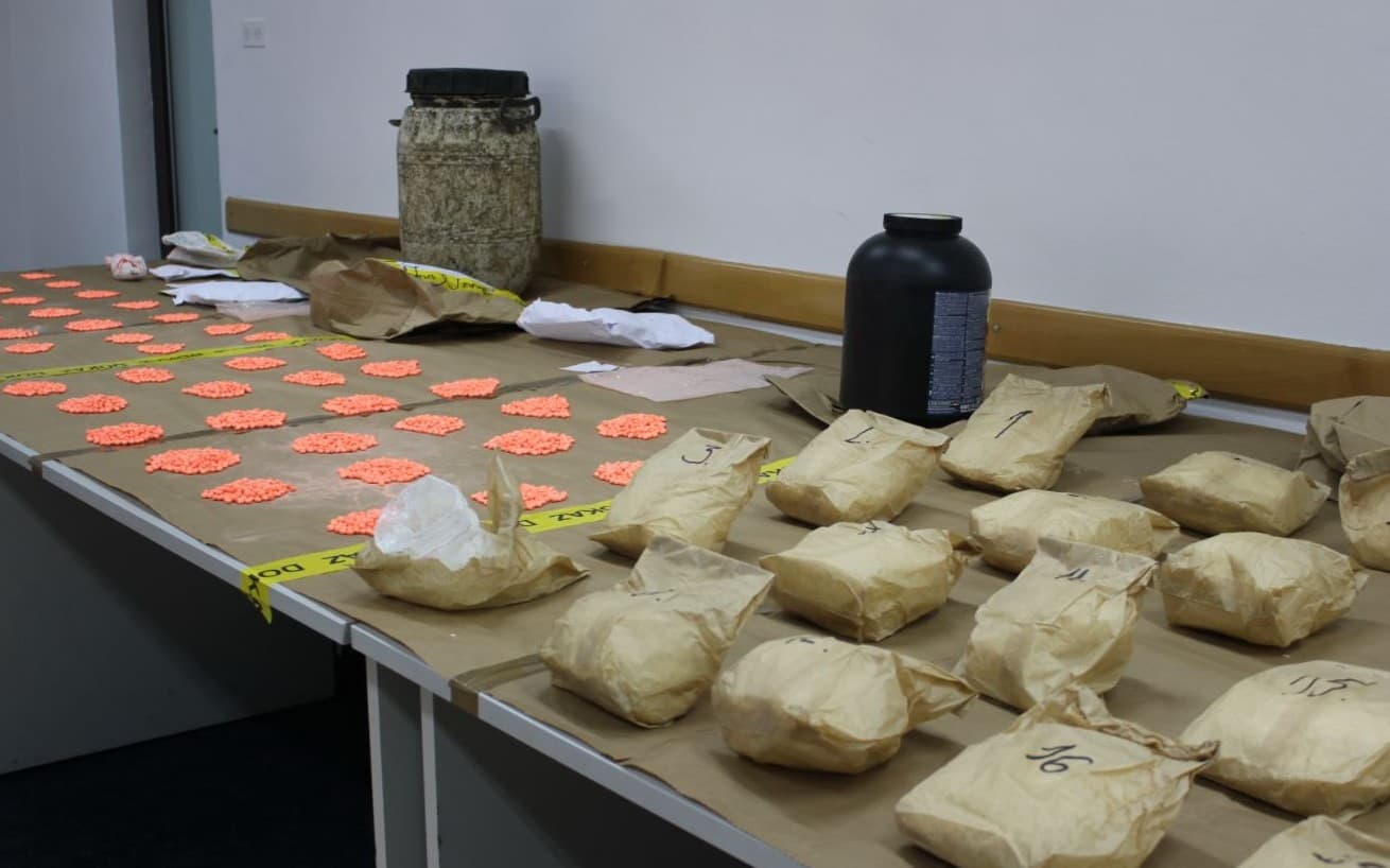 Epilog opsežne istrage MUP-a TK: Skoro 7.400 tableta ekstazija i više od 11 kilograma spida pripadalo 36-godišnjaku