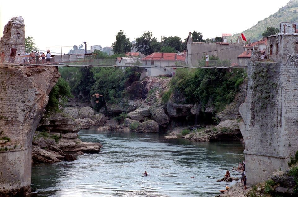 Višednevno tenkovsko granatiranje - Avaz
