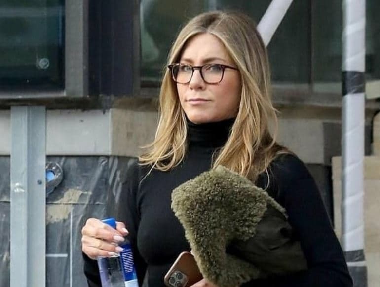 Dženifer Aniston u odjevnoj kombinaciji za svaki dan koju ćete poželjeti iskopirati