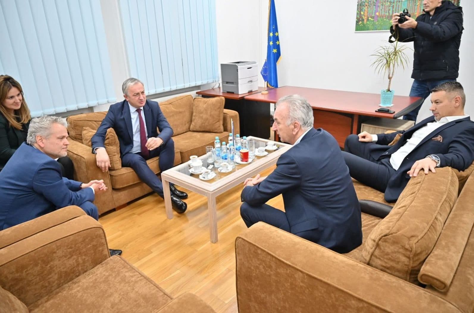 Satler se u Banjoj Luci sastao sa Šarovićem, Borenovićem i Nešićem