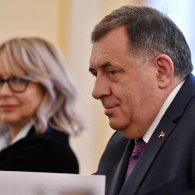 Dodik najavio stavljanje van snage Ešdaunov zakon o zabrani raspolaganja imovinom
