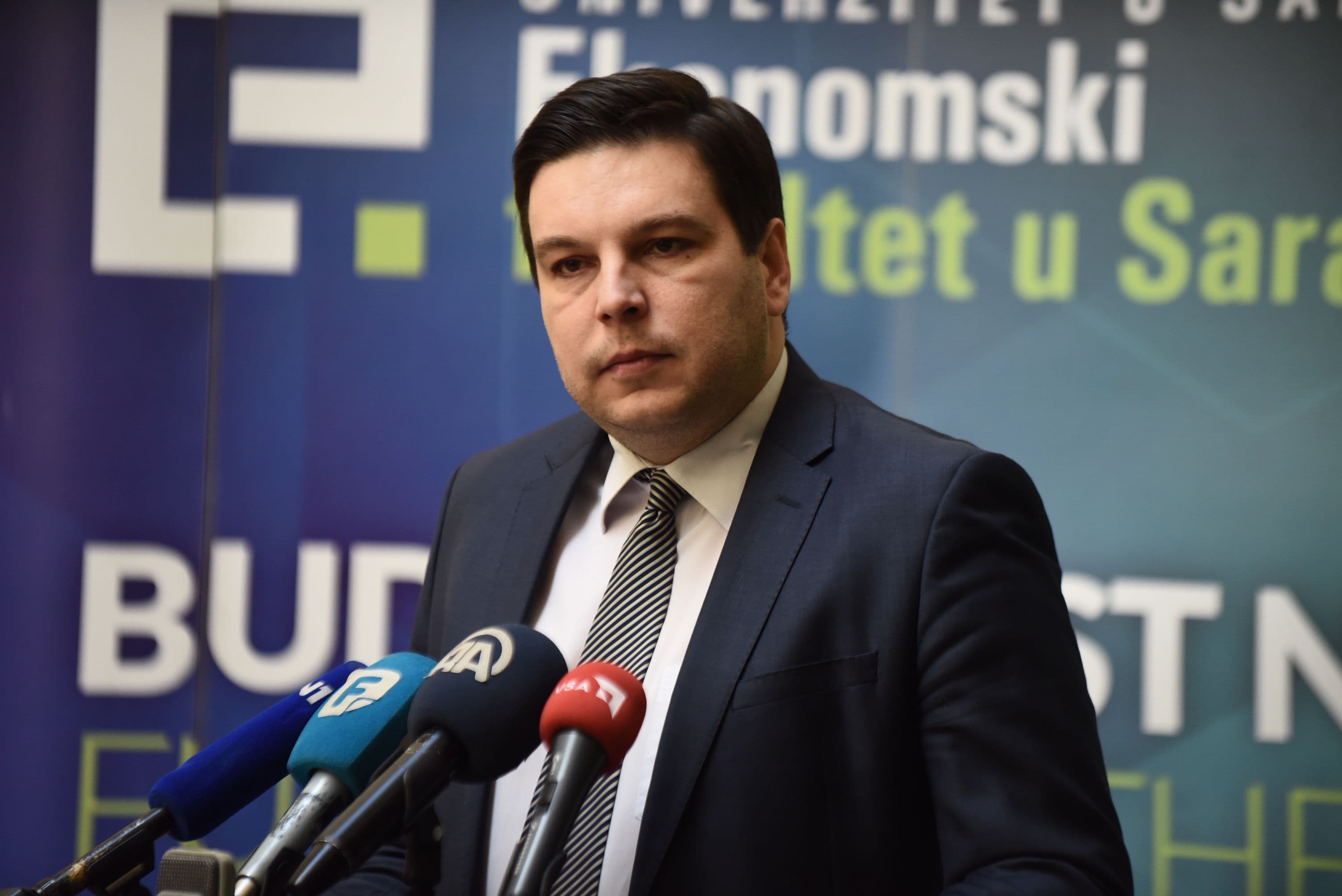 Čolpa: Za budžetske patriote iz DF-a Sjeverna Koreja idealan model državnog uređenja