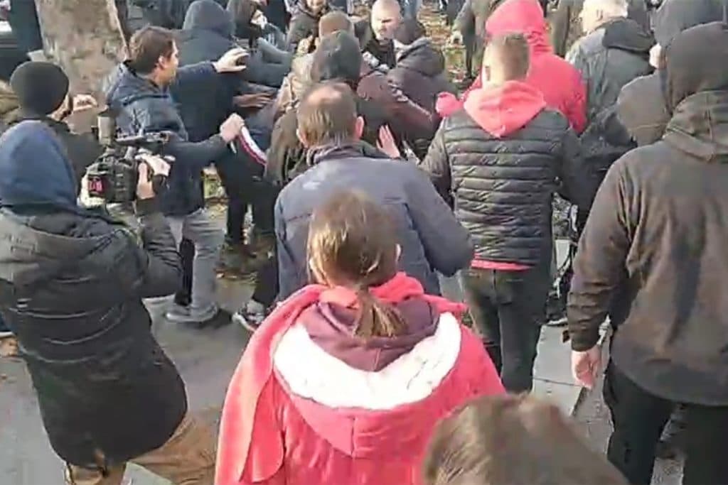 Tučnjava u Novom Sadu, učestvovalo više od 100 huligana