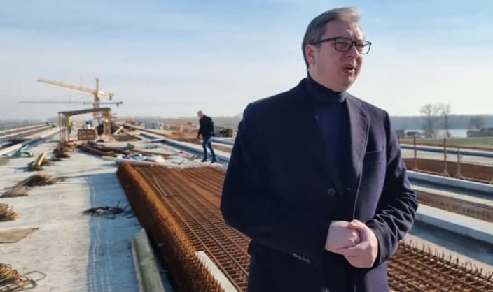 Vučić na mostu na Savi: Nije naš posao da blokiramo, već da gradimo mostove