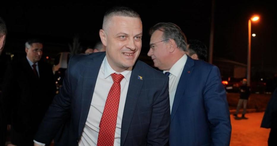 Mijatović poručio Dodiku: NATO šalje nešto drugo, a ne pisma kao MMF