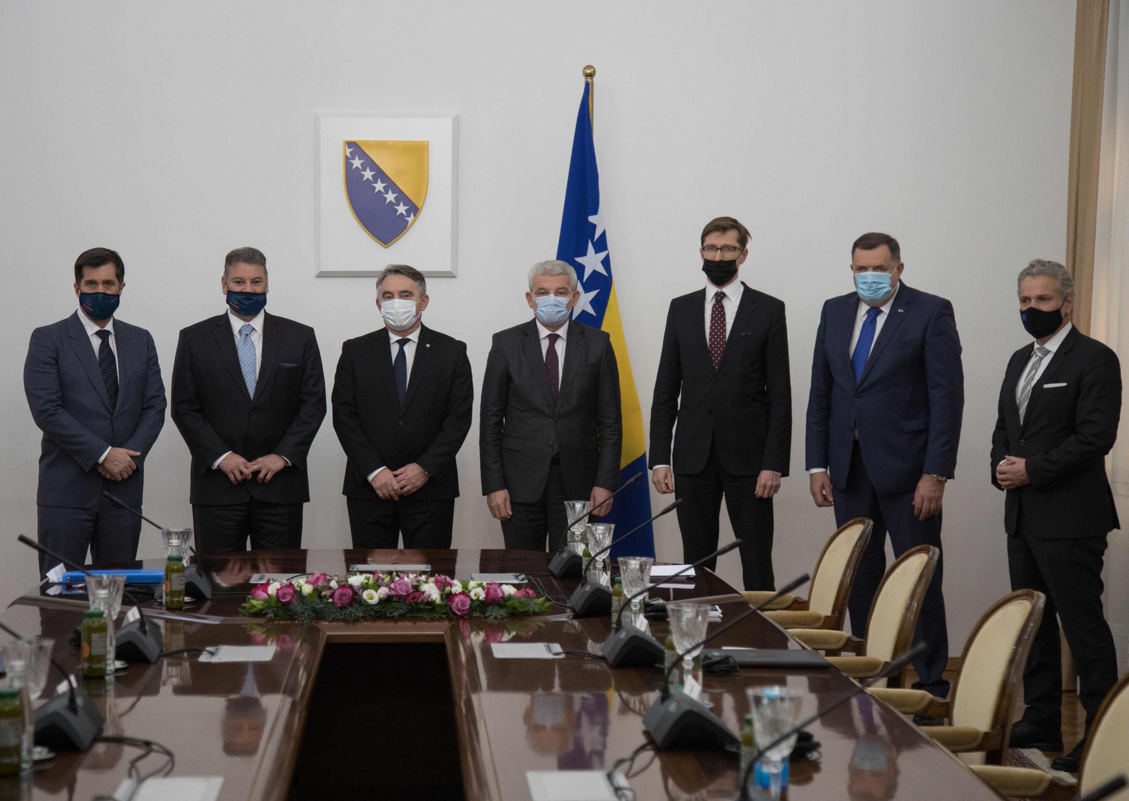Predsjedništvo BiH: Ponovljene poruke zvaničnika EU i SAD, razgovori trebaju voditi u smjeru funkcionisanja institucija BiH