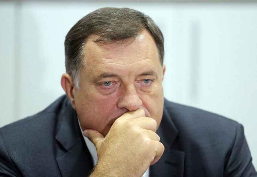 Dodik se boji, blefira, kupuje vrijeme i testira dokle može ići