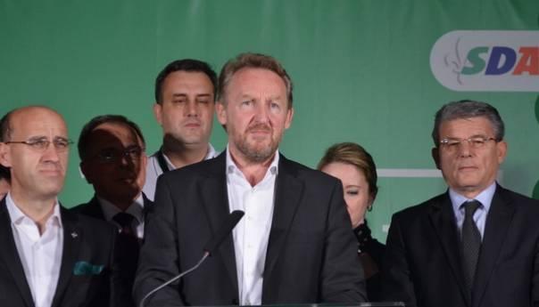 SDA: Međunarodna zajednica ohrabruje Dodika, ako ne reaguju bit će saučesnici onoga što se dogodi