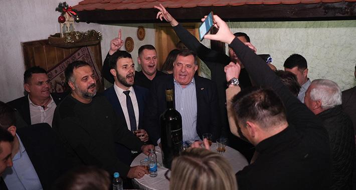 "Slobodan udarac": Bh. narod zaslužuje još goru vlast, al' gdje je naći