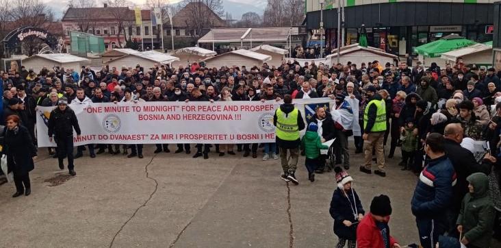 Zeničani održali skup podrške za domovinu BiH