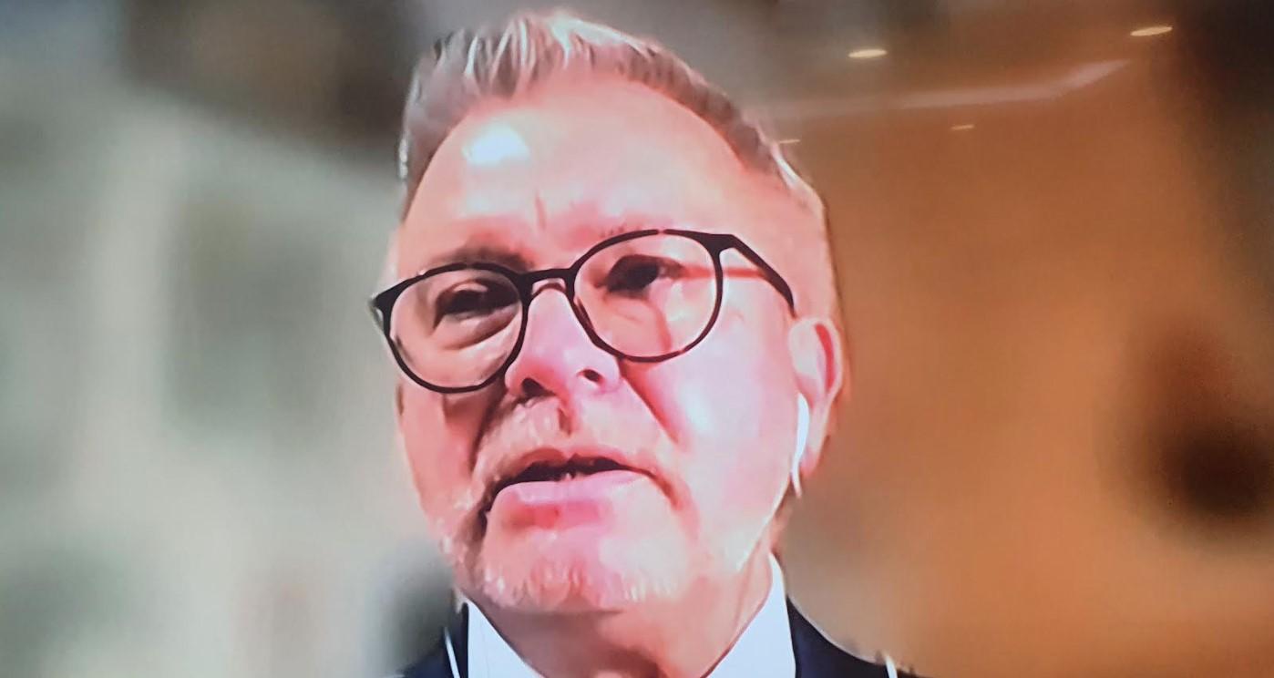 Ghaler: Uvesti EU sankcije Dodiku i zaustaviti novac za RS