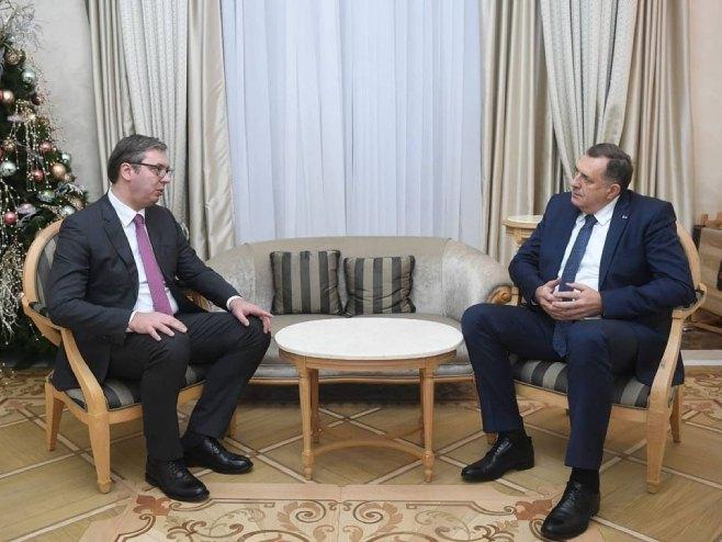 Počeo sastanak Dodika i Vučića