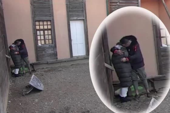 Opet se zbližili: Car tješio uplakanu Dalilu