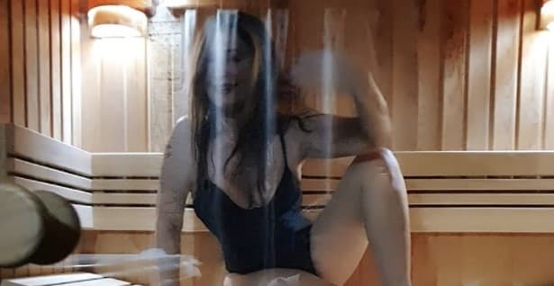 Glumica objavila fotografije iz saune: "Nikada nećeš ostariti"