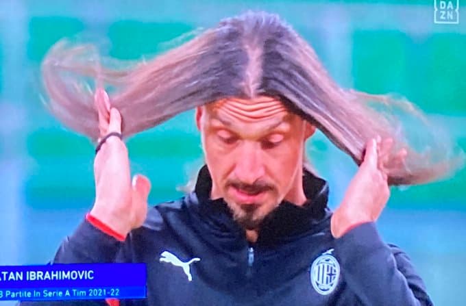 Kamera uhvatila Zlatana na zagrijavanju: Nije nosio prepoznatljivi rep