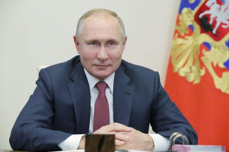 Putin: Život ide dalje uprkos teškoj situaciji