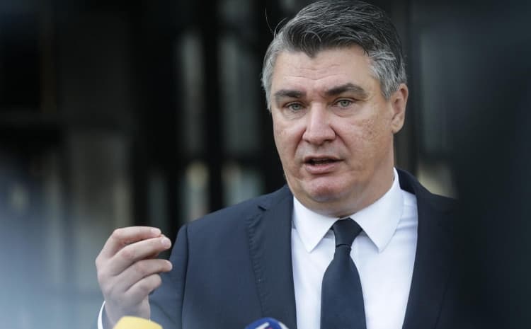 Milanović odlikovao pukovnika koji je avion JNA dovezao u Hrvatsku