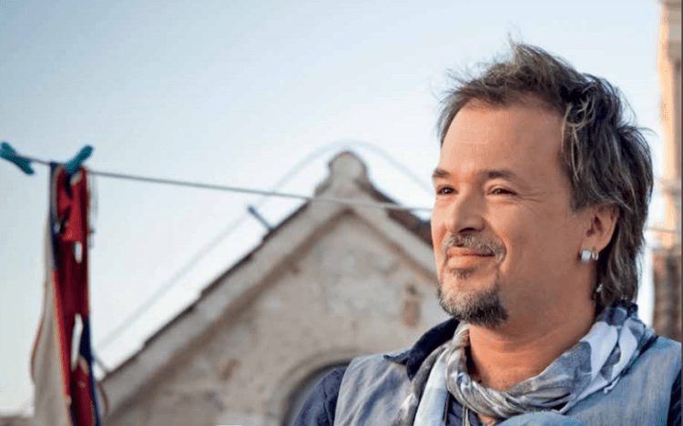 Misterija oko Gibonnijeve supruge: Više od 20 godina su u braku, evo kako izgleda