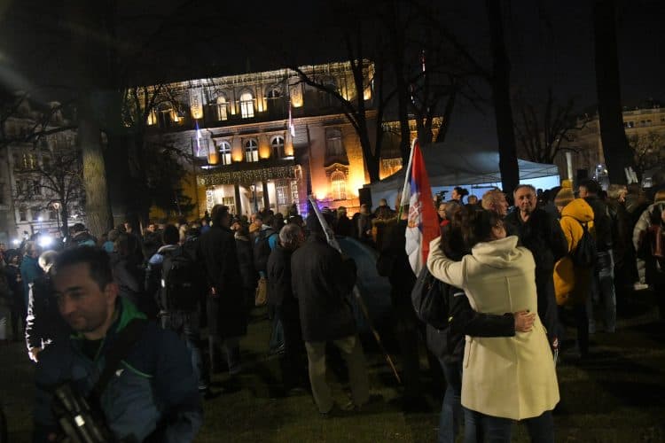 Protesti u Beogradu: Postavljeni šatori kod Predsjedništva