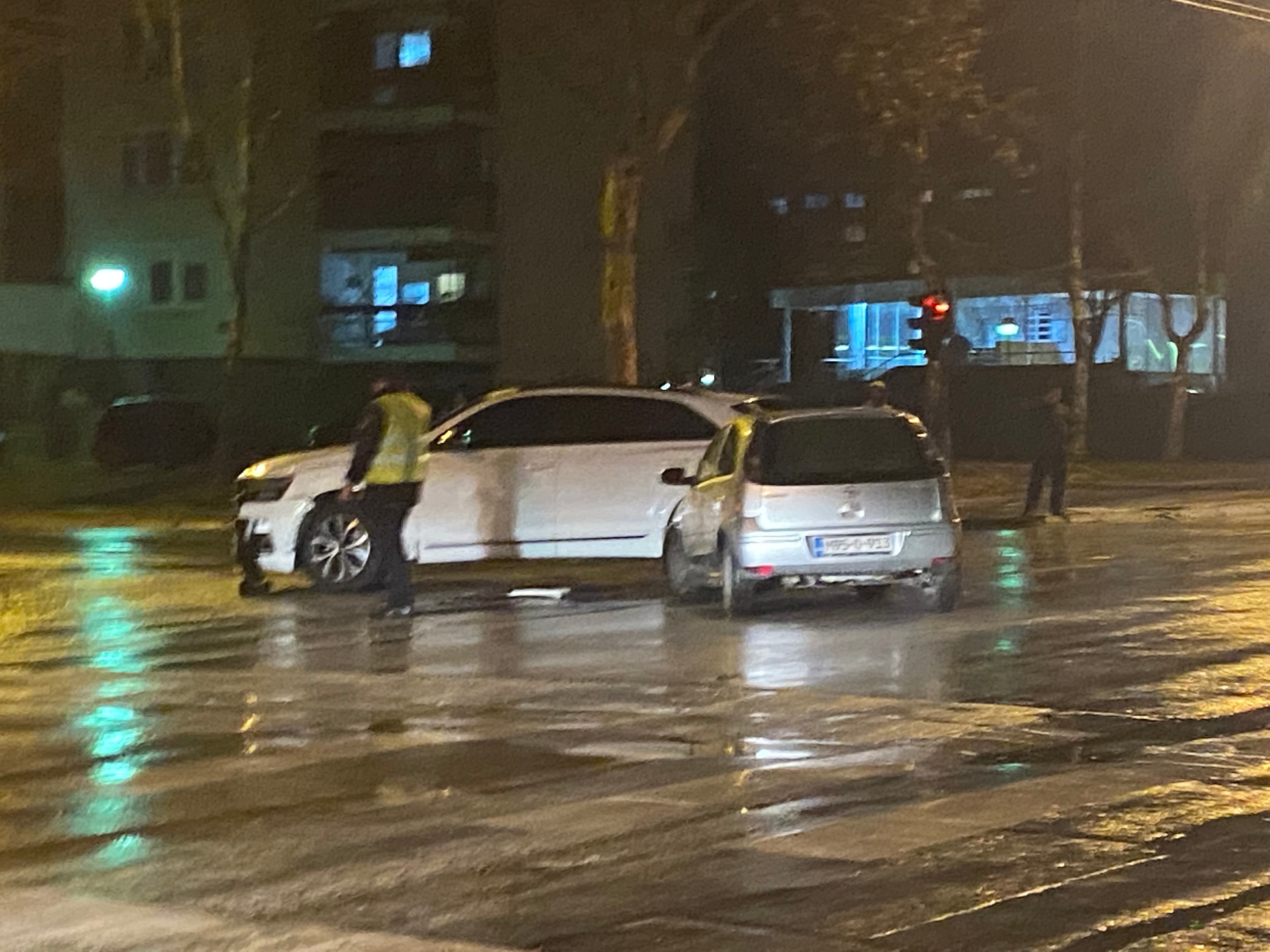 Na Dobrinji došlo do saobraćajne nesreće, nema povrijeđenih