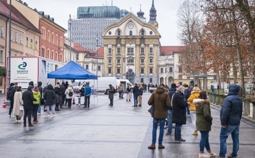 Slovenija ukinula skoro sve mjere