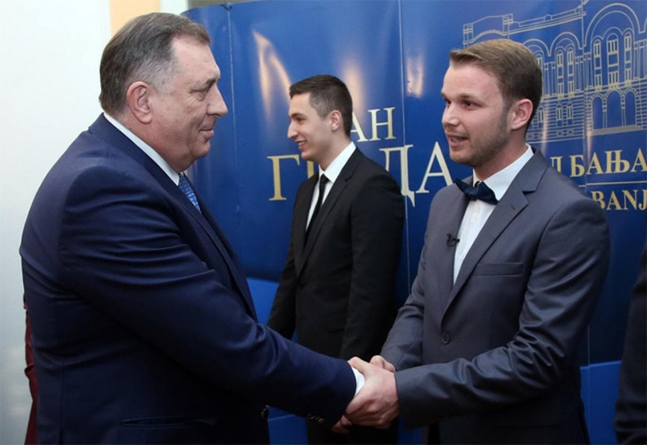 Kako je Dodik nadsrbovao Stanivukovića