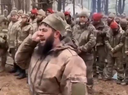 Na videu koji je objavljen vidi se vojnik koji uči ezan - Avaz