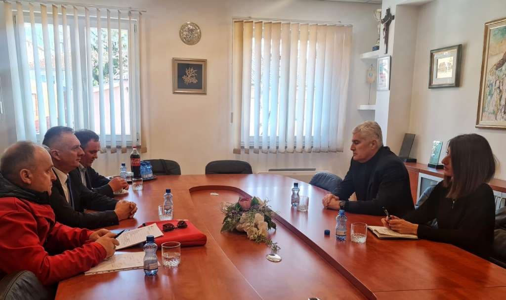 Čović izrazio solidarnost i dao podršku ukrajinskim izbjeglicama u Međugorju