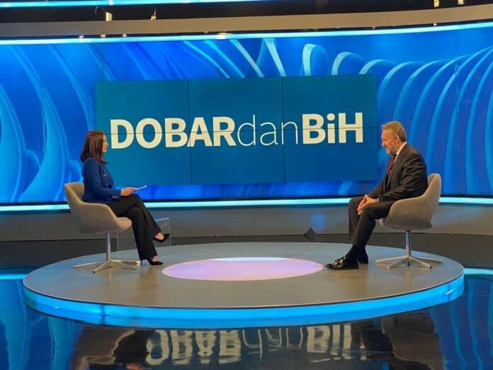 Izetbegović: Trebalo je odmah uvesti sve stranke, a ne ići na suženi format HDZ-SDA