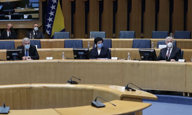 Sindikat SIPA-e: Penzionisani delegati Doma naroda odbili Izmjene zakona o platama