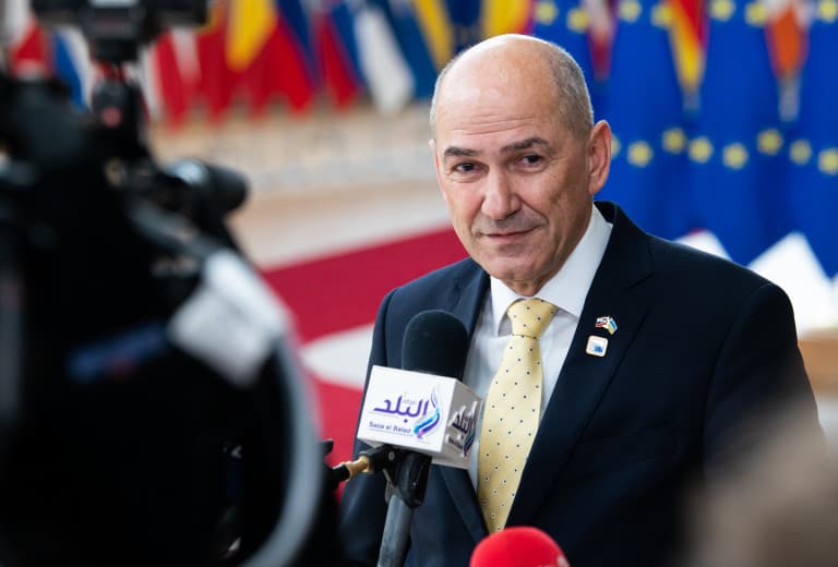 Janša o političkim sukobima u Ukrajini: To su nebitne stvari dok ljudi umiru