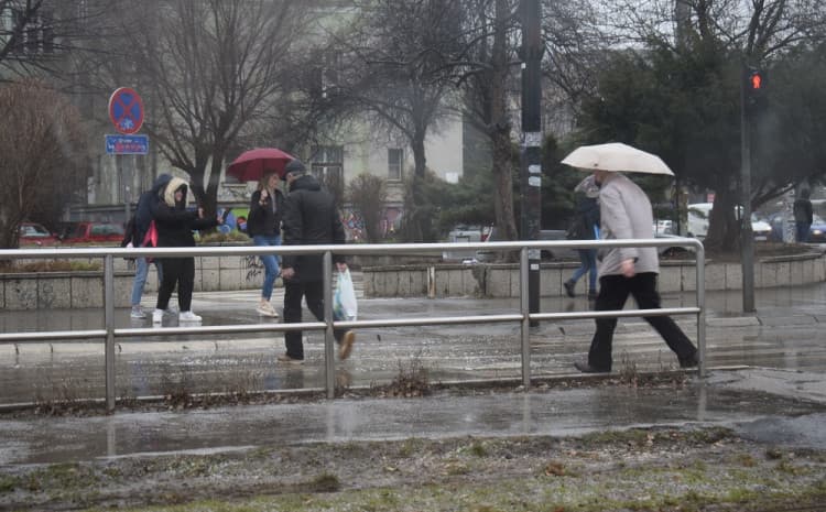 Danas pretežno oblačno, u Hercegovini kiša veći dio dana