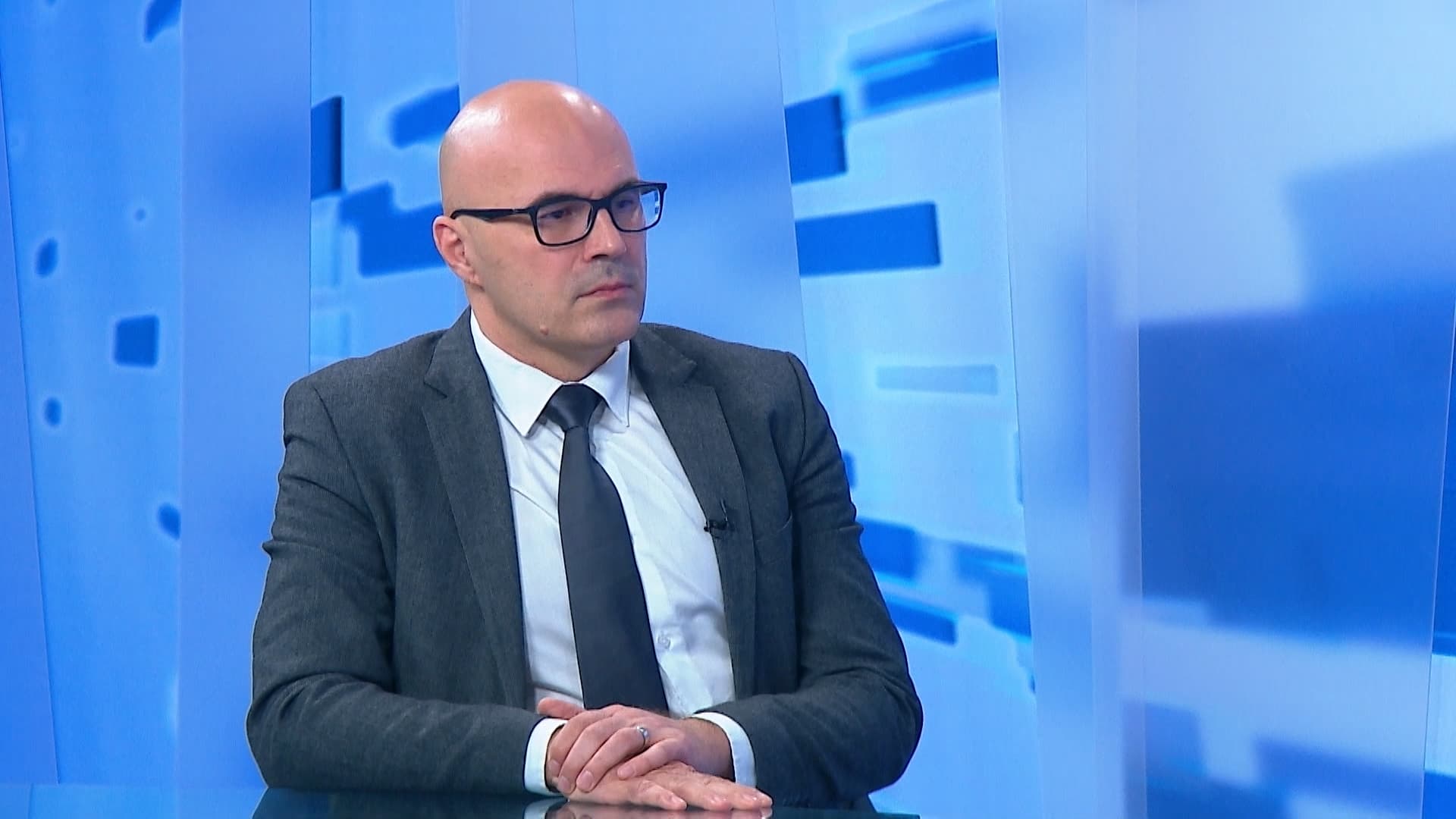 Savjetnik Grlić Radmana: Glavni krivac za propast pregovora oko izbornog zakona je Bakir Izetbegović