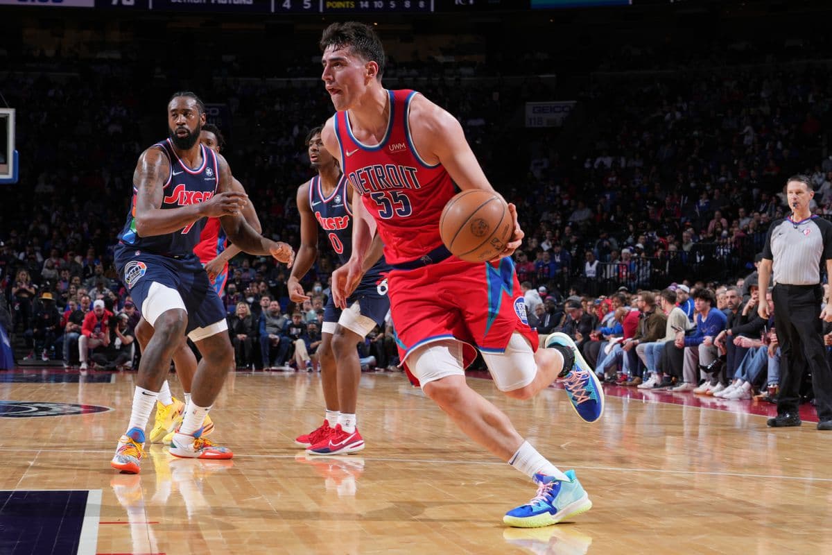 Garza odličan u posljednjem meču sezone, poznati parovi plej-ofa u NBA
