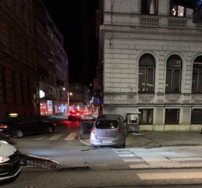Saobraćajna nesreća kod Narodnog pozorišta, povrijeđena jedna osoba