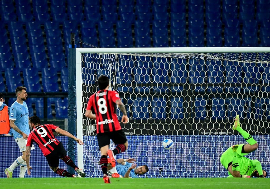 Tonali golom u sudijskoj nadoknadi vratio Milan na prvo mjesto