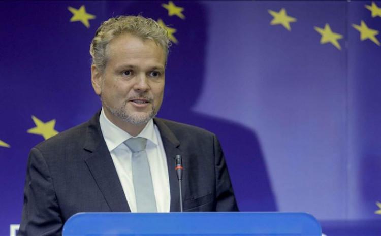 Satler: Bajram Šerif Mubarek Olsun svima koji danas slave - Avaz