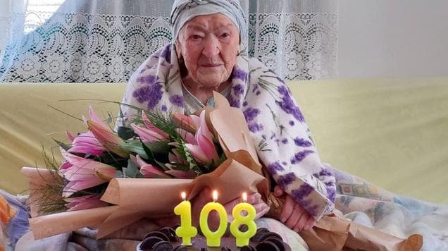 Ajka Lokmić iz Starog Grada slavi 108. rođendan, zdravlje je prilično dobro služi